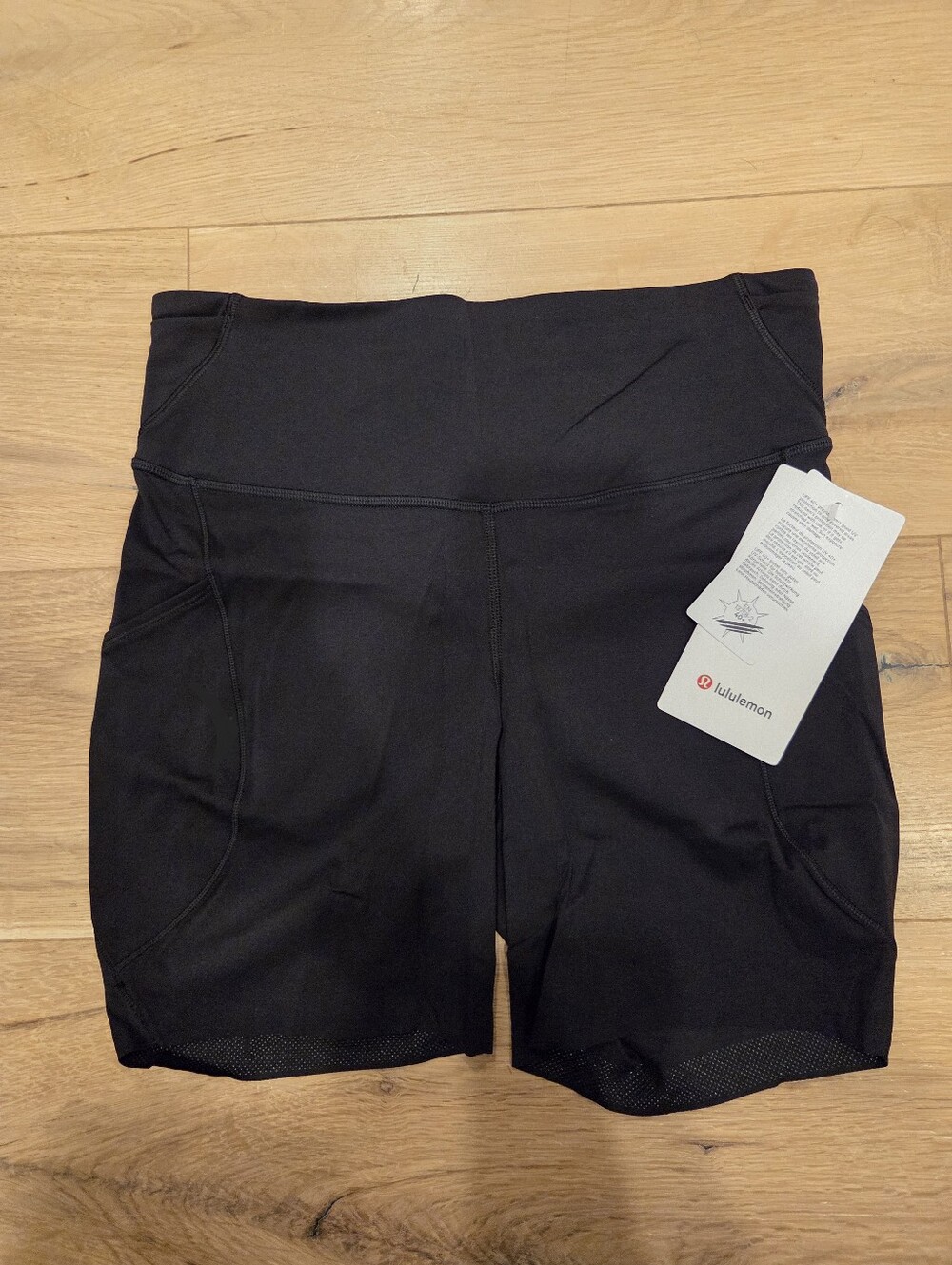 Lululemon Fast and Free High-Rise Short 6" *5 Pocket Size 8 Black